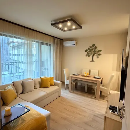 Апартамент Stylish Park View In Argisht Partez Golden Sands *