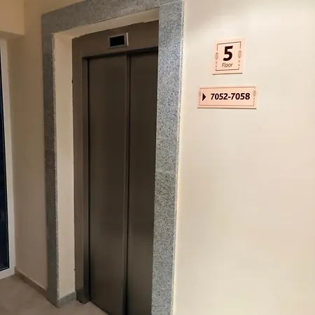 Апартамент Stylish Park View In Argisht Partez Golden Sands Варна